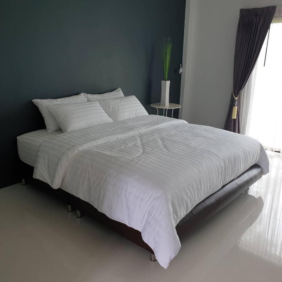 Hotel De Vine House Roi Et Exterior foto
