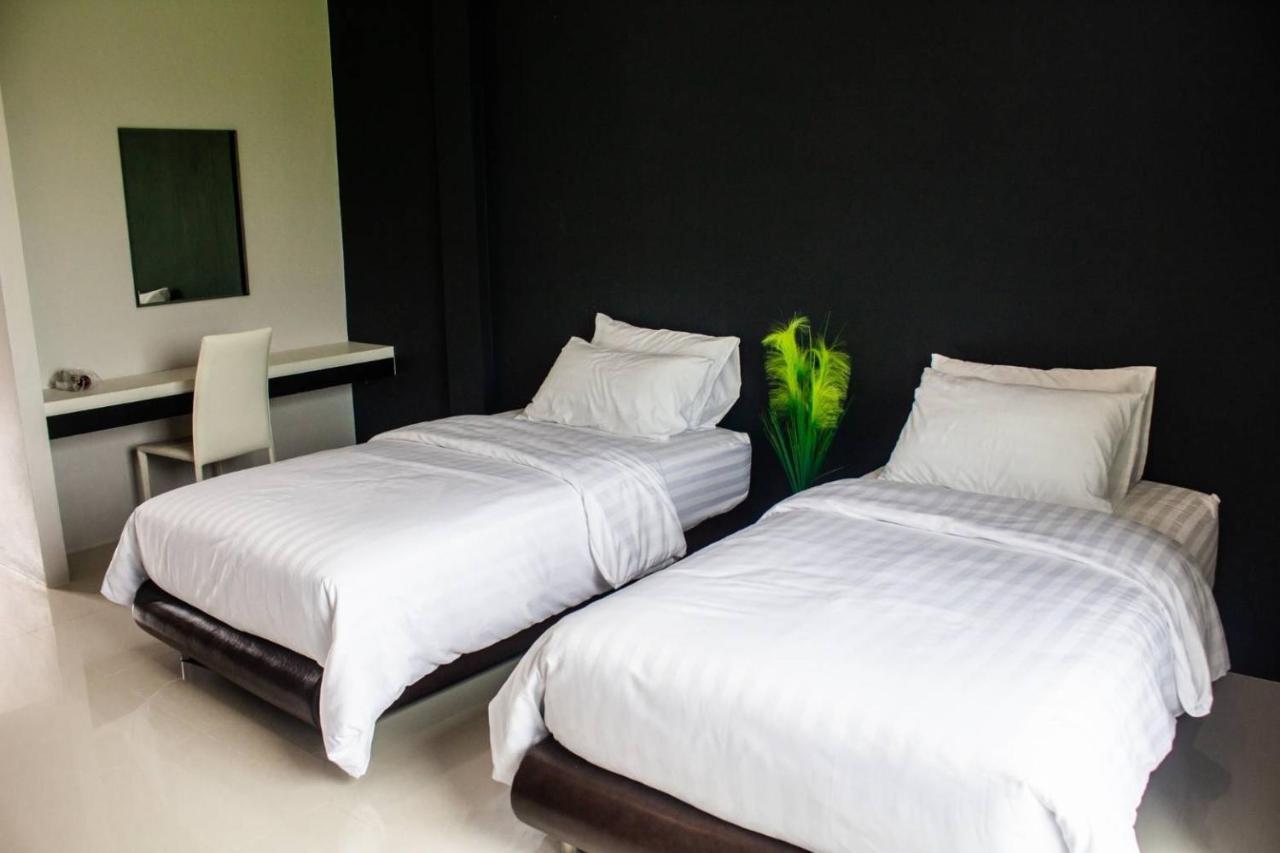 Hotel De Vine House Roi Et Exterior foto