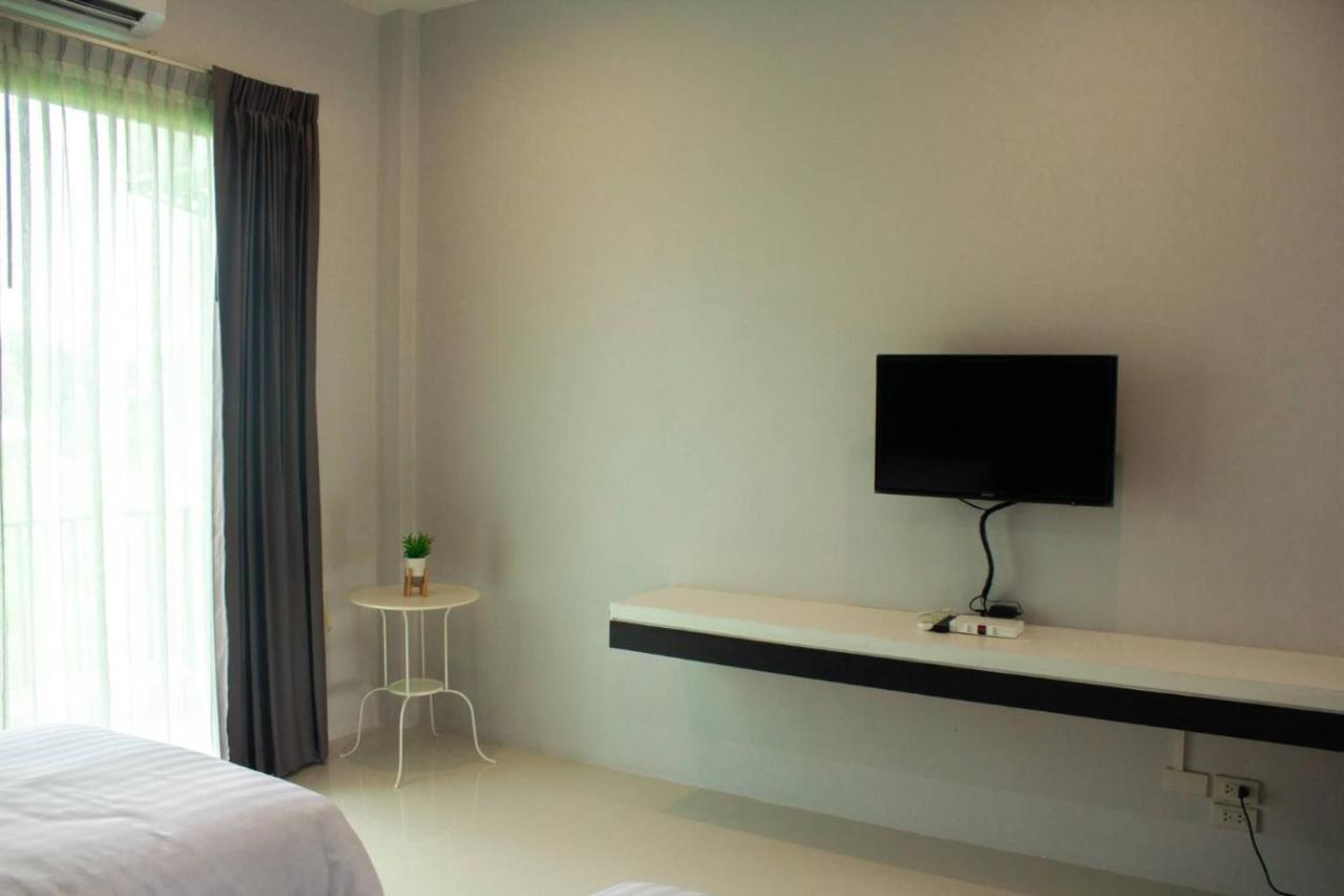 Hotel De Vine House Roi Et Exterior foto