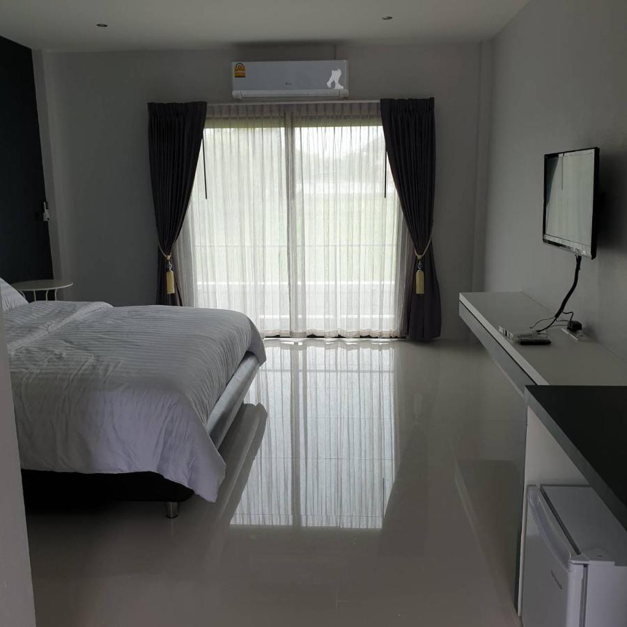 Hotel De Vine House Roi Et Exterior foto