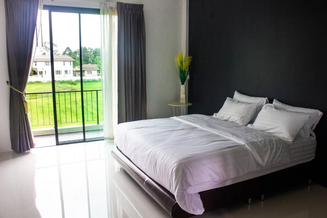Hotel De Vine House Roi Et Exterior foto