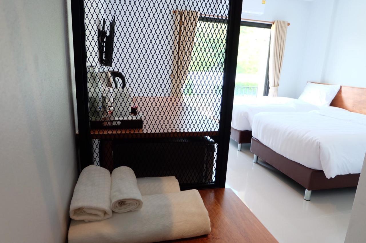 Hotel De Vine House Roi Et Exterior foto